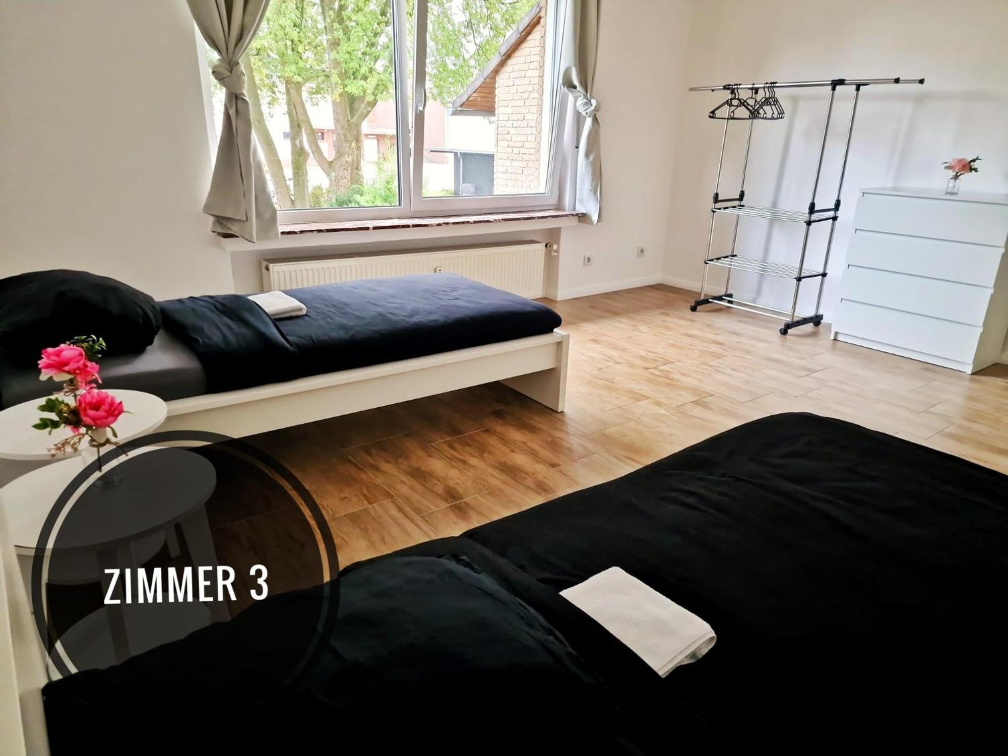 Appartement 4 Personen - Zimmer In Wohnung, Zentral, Ruhig, Modern 뤼베케 외부 사진